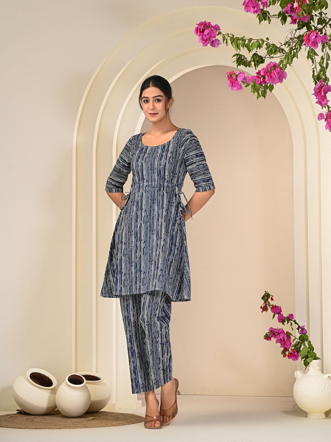

Moda Rapido Women Printed Regular Pure Cotton Kurti with Trousers, Blue