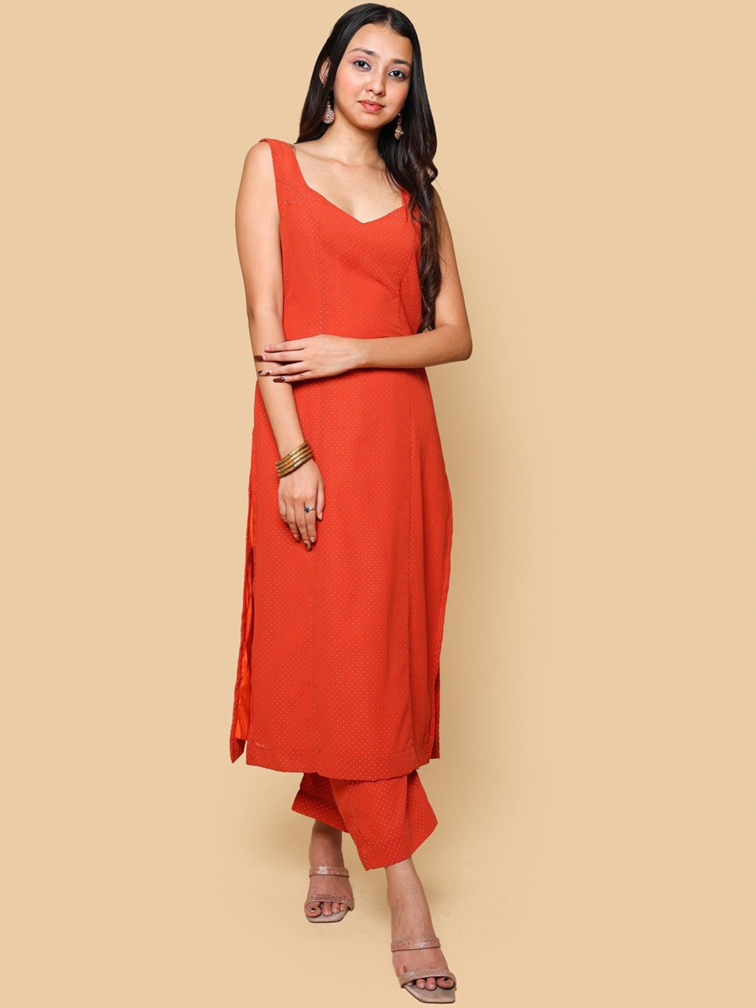 

KELLPAR Women Printed Regular Kurta with Trousers, Orange