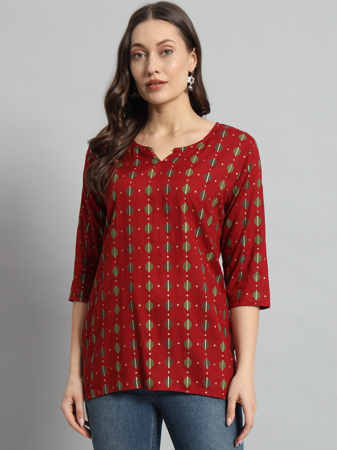 

HYTEN Floral Printed Kurti, Maroon