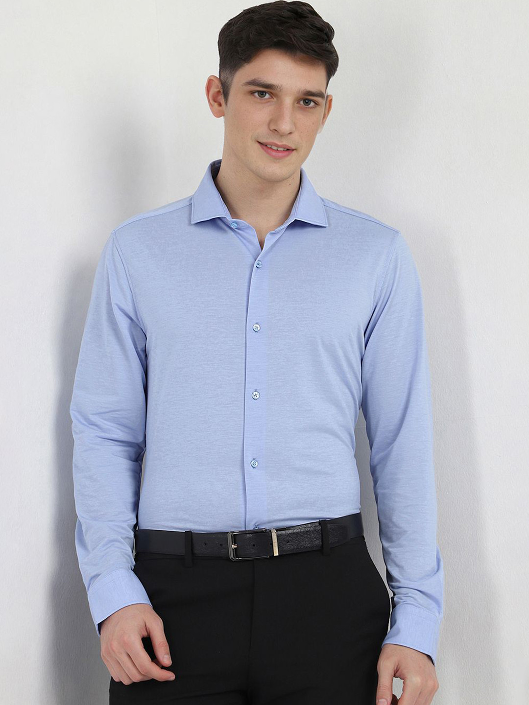 

Allen Solly Sport Men Slim Fit Solid Formal Shirt, Blue