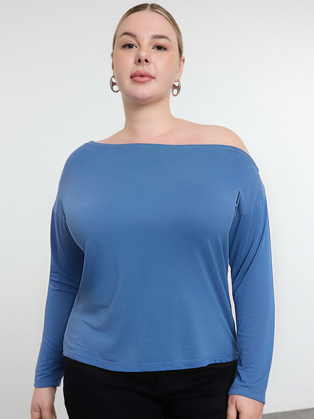 

Trendyol Extended Sleeves Top, Na