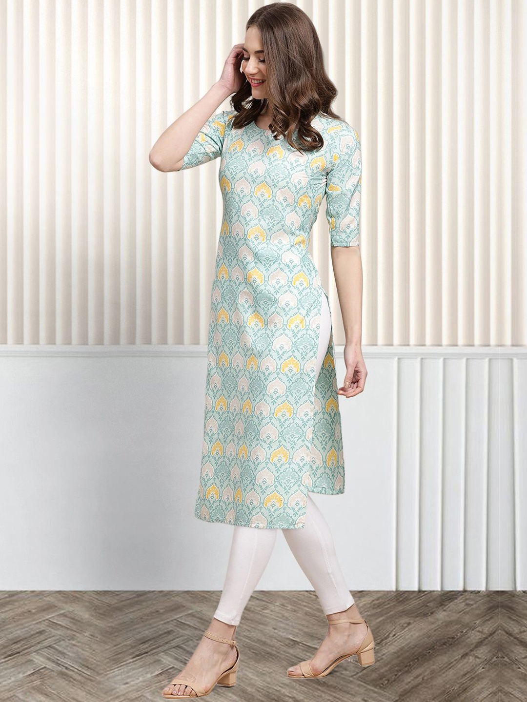 

Moda Rapido Ethnic Motifs Printed Round Neck Straight Kurta, Blue