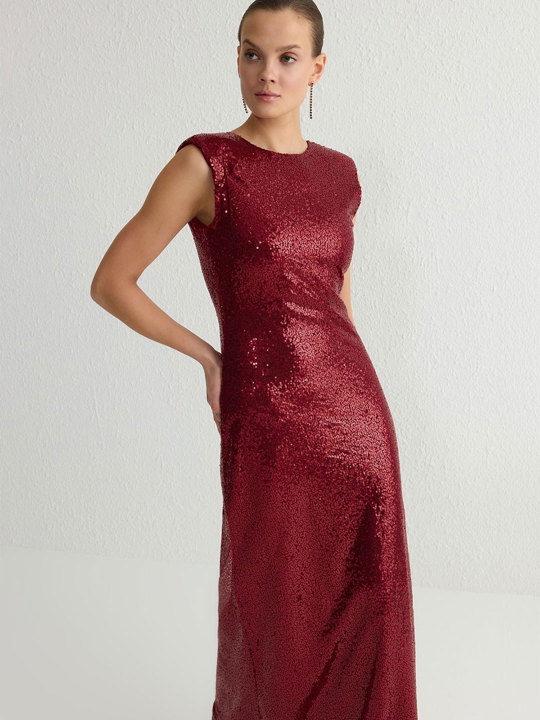 

Trendyol Women Embellished Sequined Sheath Maxi Dress, Red