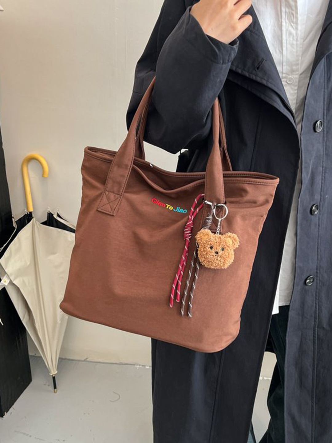 

StyleCast Women Solid Structured Tote Bag, Brown