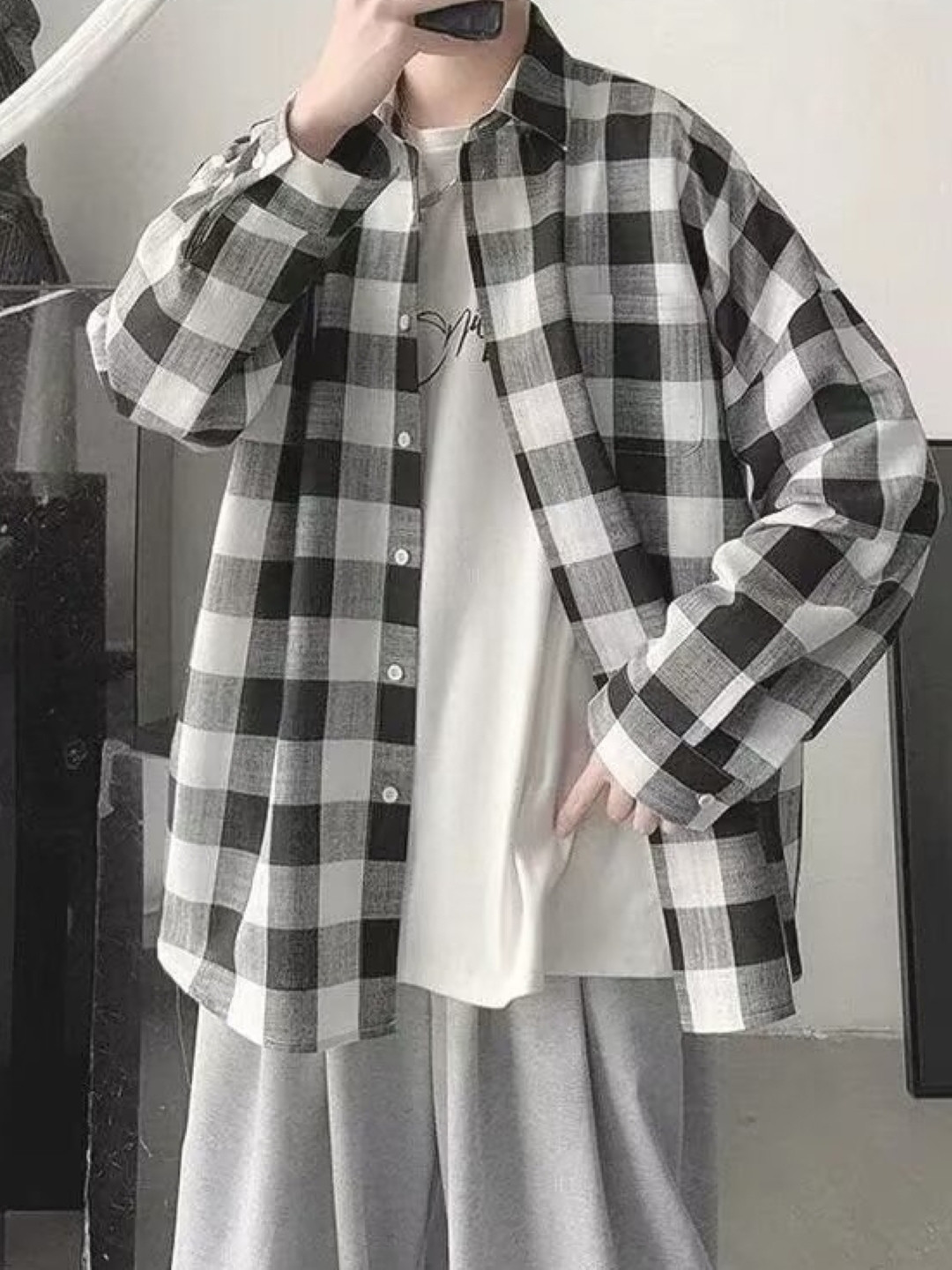 

StyleCast Men Standard Oversized Fit Spread Collar Buffalo Checked Casual Shirt, Black