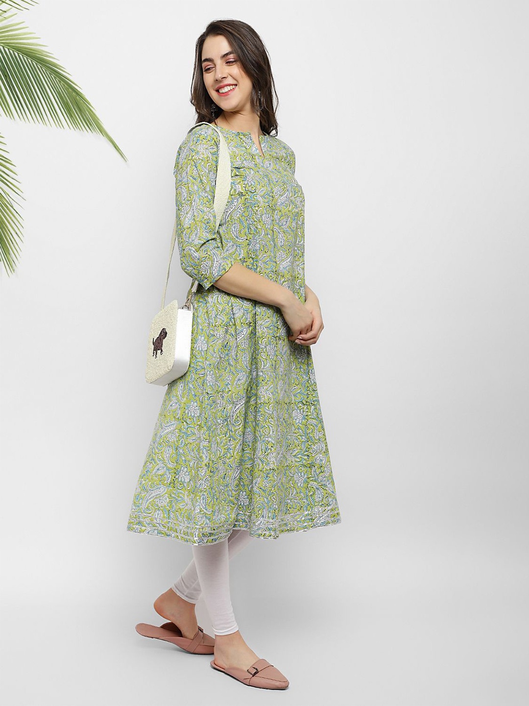 

PALASH Women Floral Printed Pure Cotton Anarkali Kurta, Green