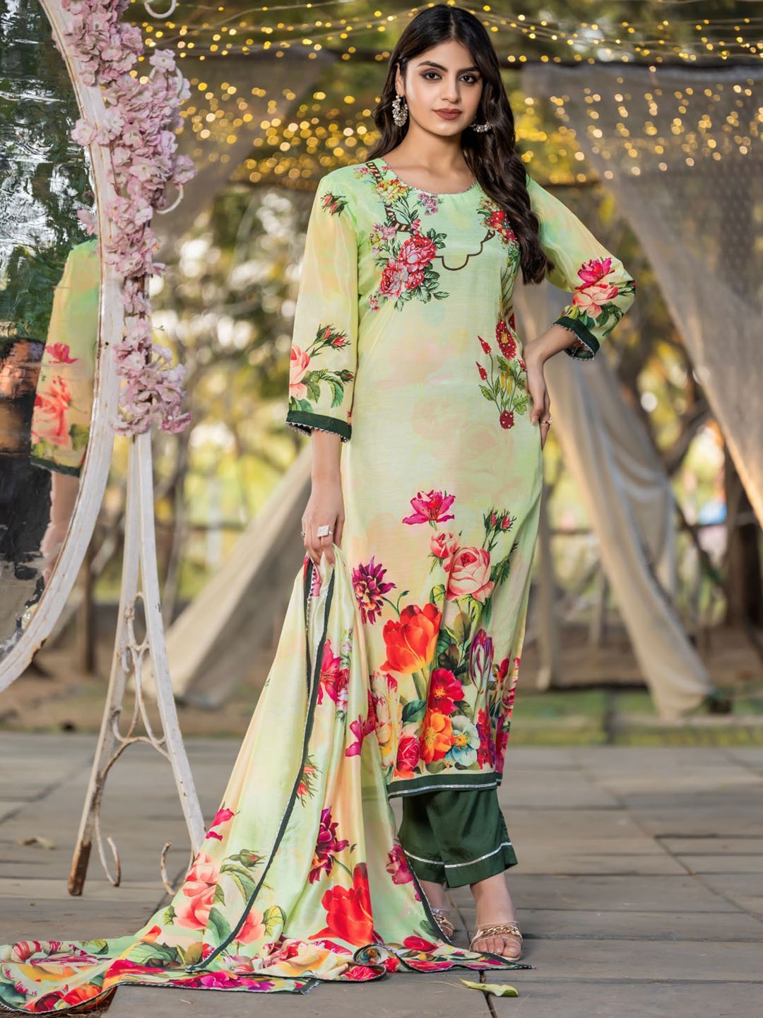 

PIRRA DESIGNS Women Floral Printed Regular Sequinned Kurta with Trousers & With Dupatta, Lime green