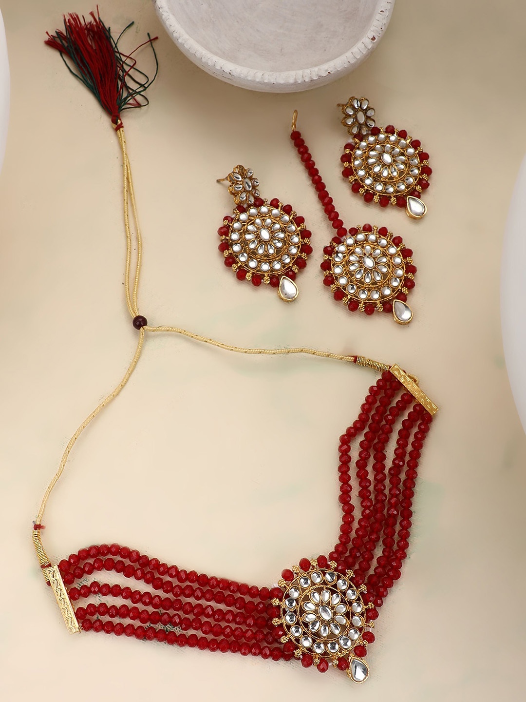 

EVY Gold Plated Kundan Studded & Beaded Choker Jewellery Set