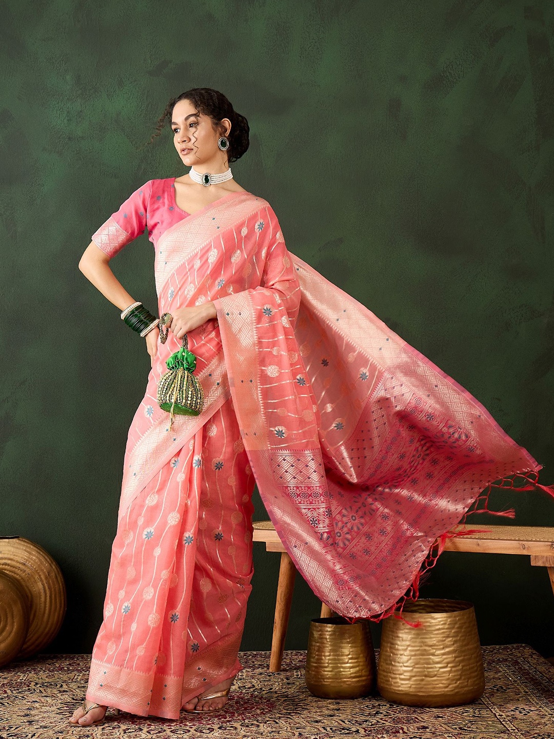 

KALINI Woven Design Zari Banarasi Saree, Peach