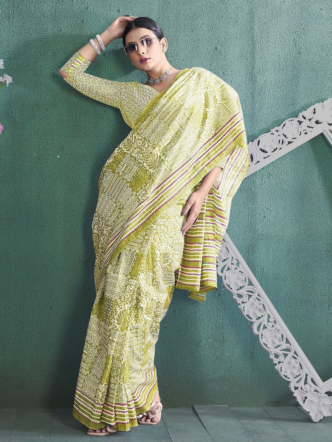 

HERE&NOW Ethnic Motifs Pure Cotton Ikat Saree, Yellow