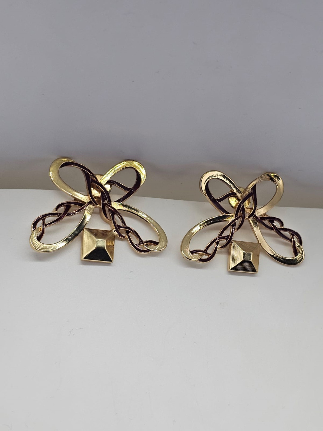 

GAURISH BESPOKE JEWELLERY Gold-Plated Contemporary Studs