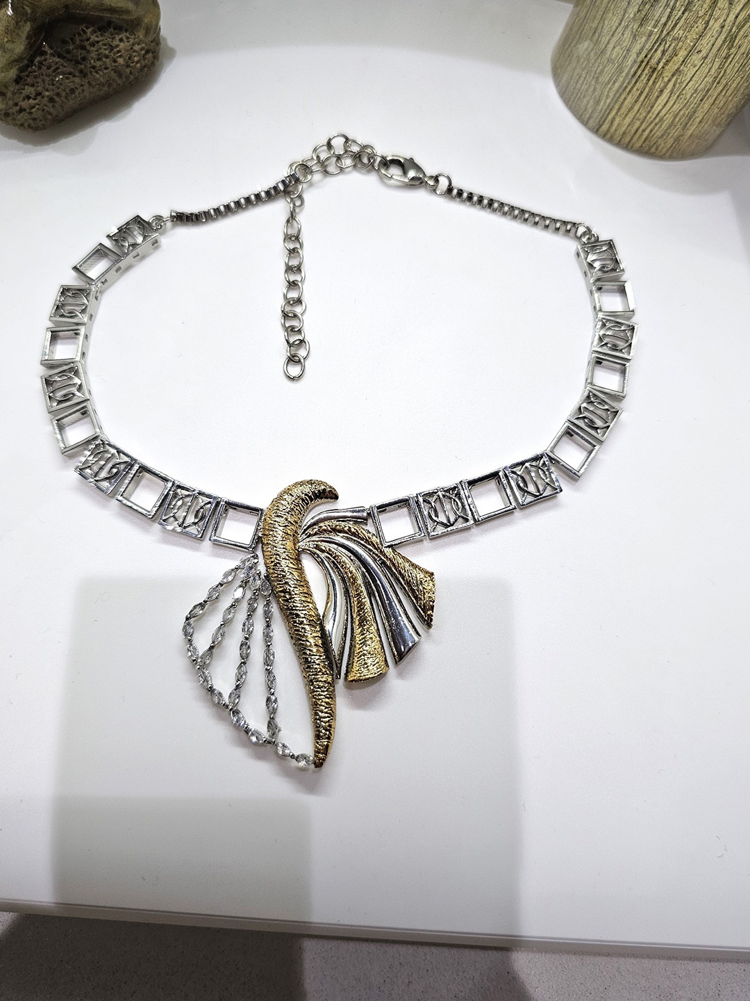 

GAURISH BESPOKE JEWELLERY Brass Silver-Plated Necklace