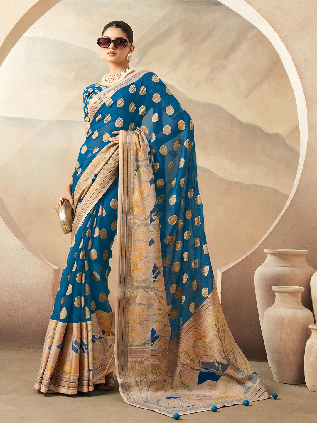 

elora Floral Printed Pure Georgette Saree, Teal