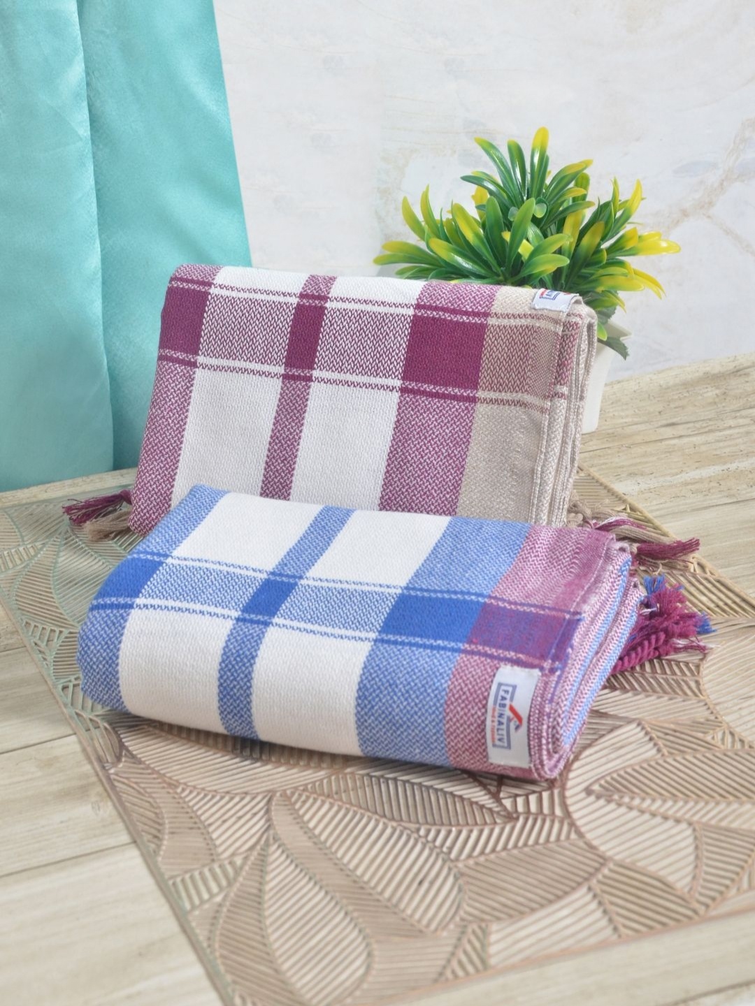 

FABINALIV White & Blue 2 Striped Cotton 225 GSM Bath Towel