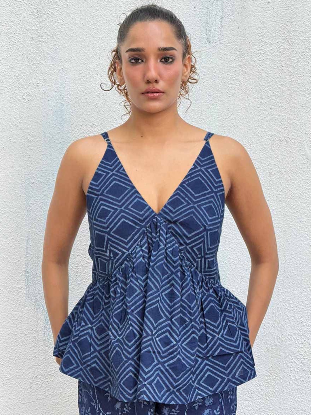 

Chidiyaa Play With Indigo Kastoree Blockprinted Cotton Top, Navy blue