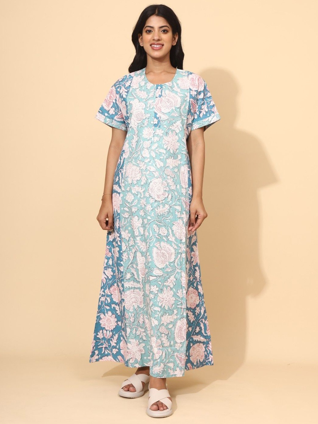 

YELLOW BLOOM Women Floral Printed Pure Cotton Maxi Nightdress, Blue