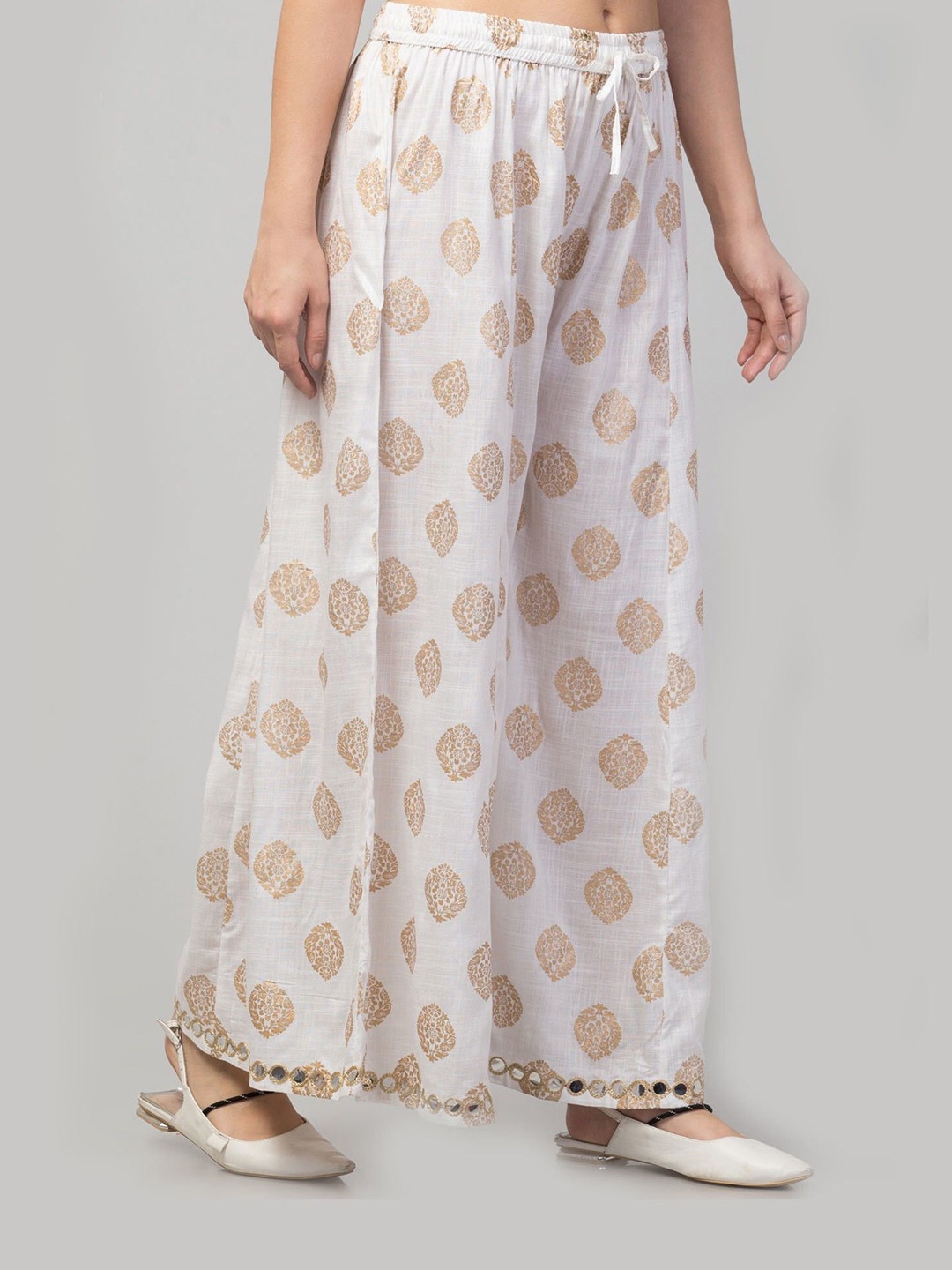 

FAMBEE Women Ethnic Motifs Printed Flared Knitted Palazzos, White