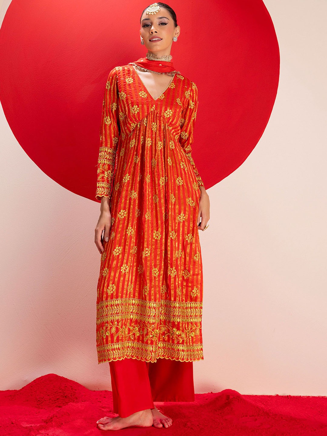 

SEW Women Floral Embroidered V-Neck Anarkali Thread Work Kurta With Trousers And Dupatta, Red