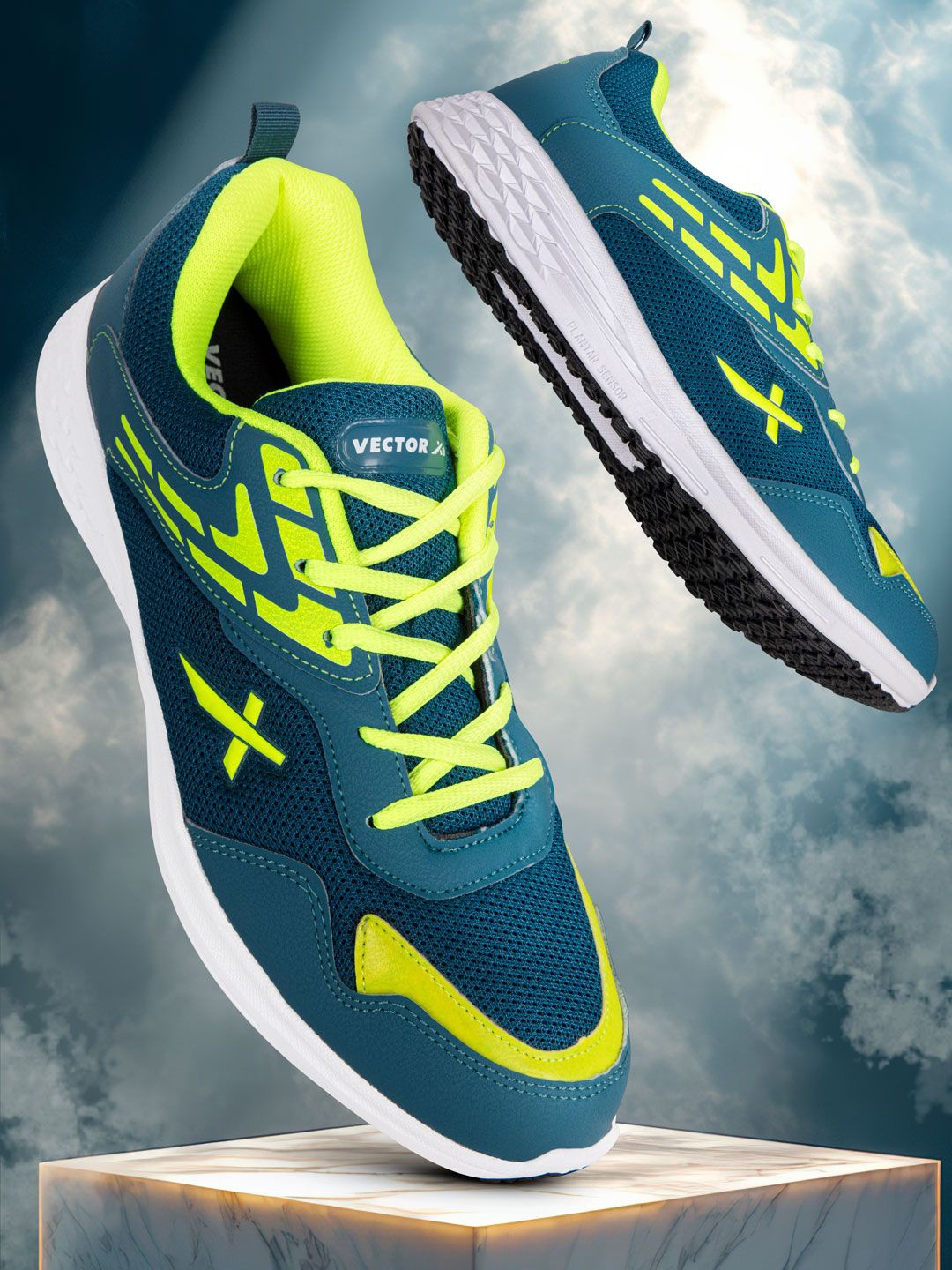 

VECTOR X Men Running Non-Marking Shoes, Teal