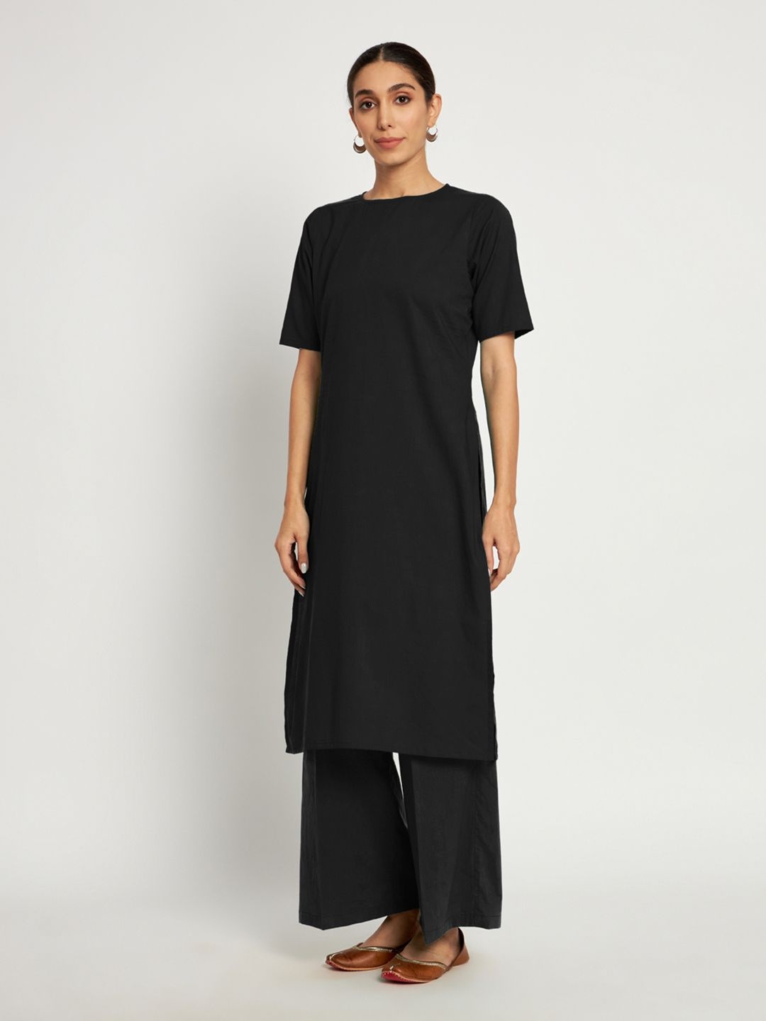 

Thevasa Round Neck Pure Cotton Tunic And Trouser, Black
