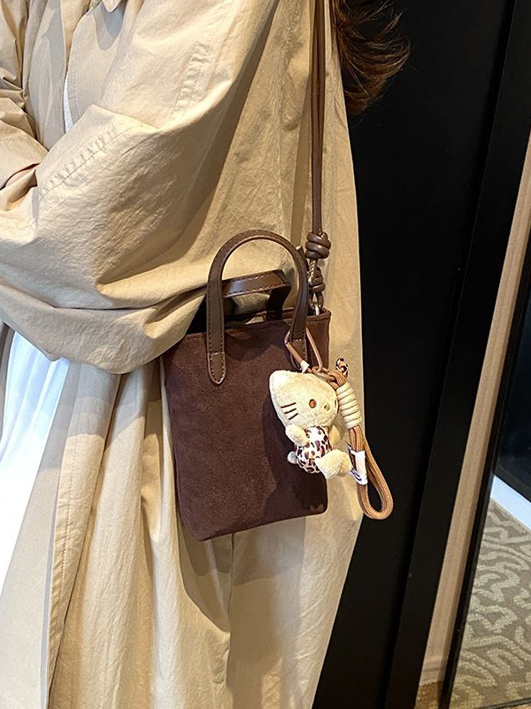 

StyleCast Women Solid Crossbody Handheld Bag, Coffee brown
