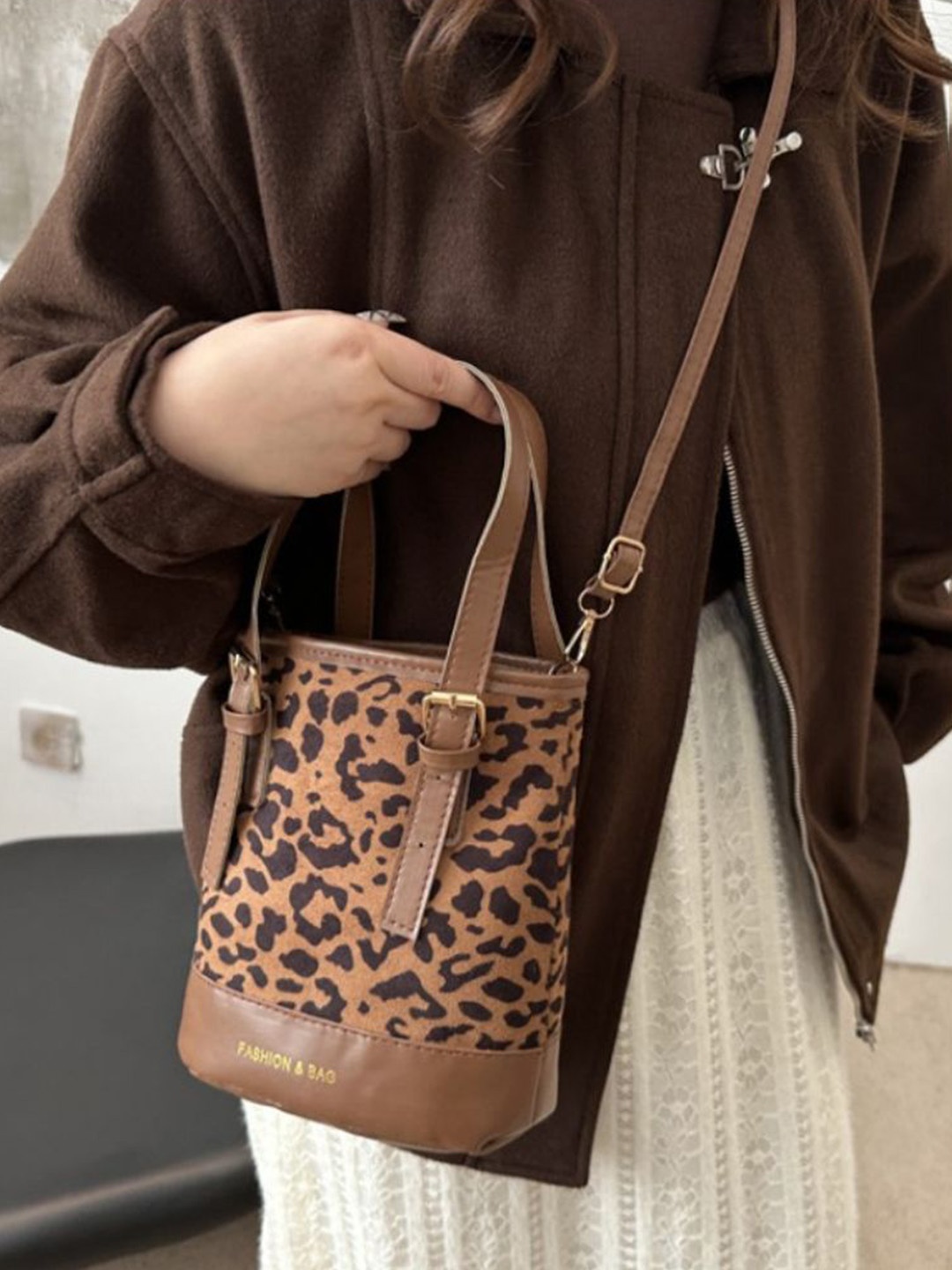 

StyleCast Women Animal Printed Handheld Bag, Brown