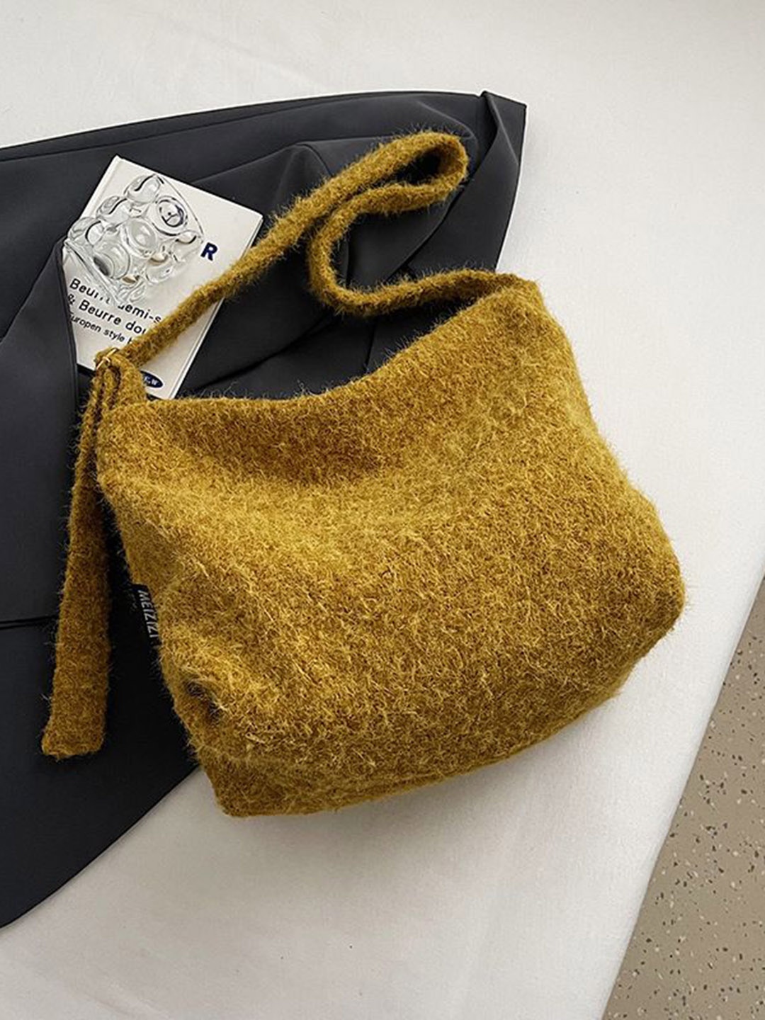 

StyleCast Shoulder Bag, Yellow