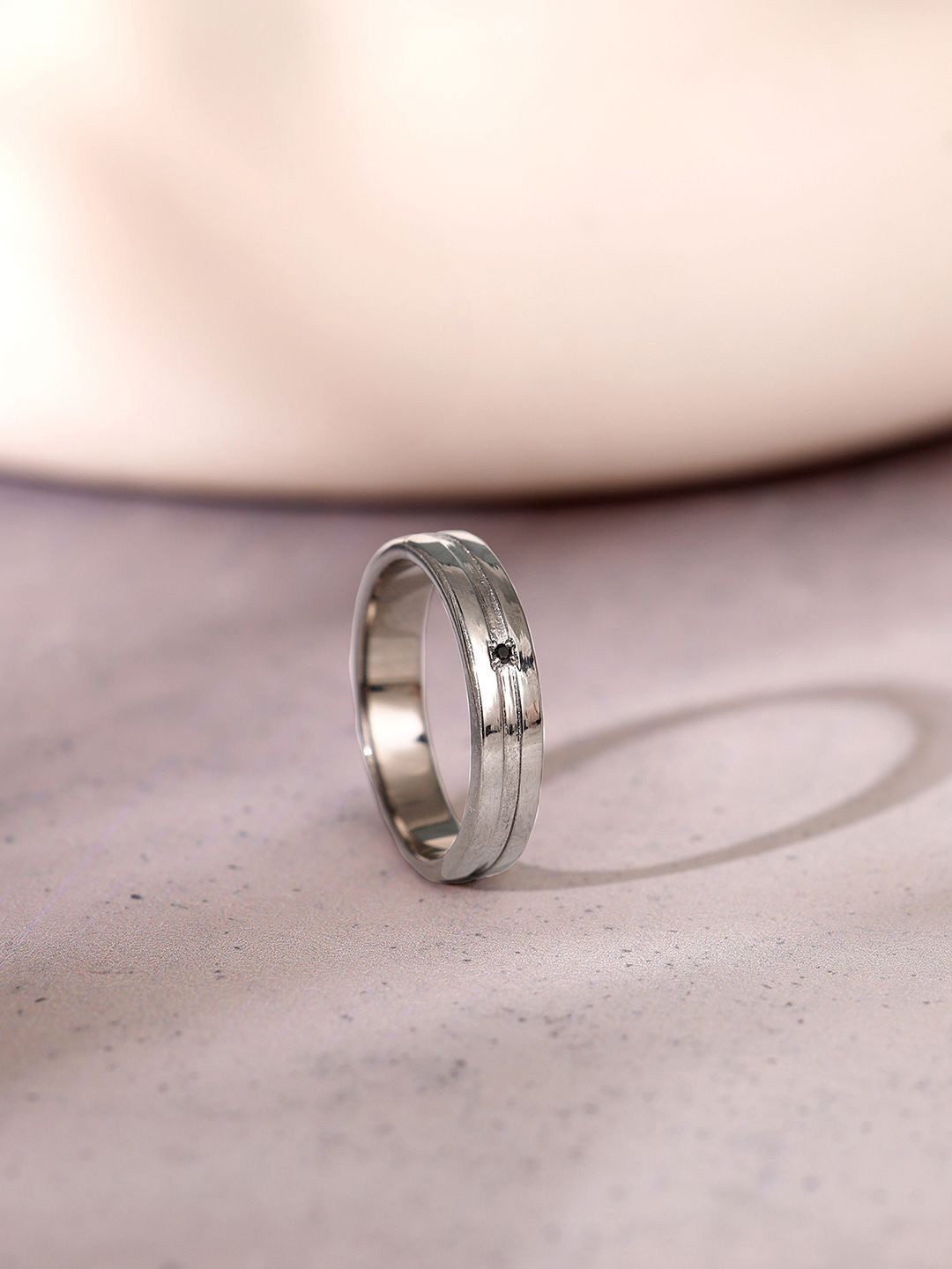 

GIVA Men 925 Silver Black Rhodium-Plated Wild Wind Ring Fixed Size Indian - 20