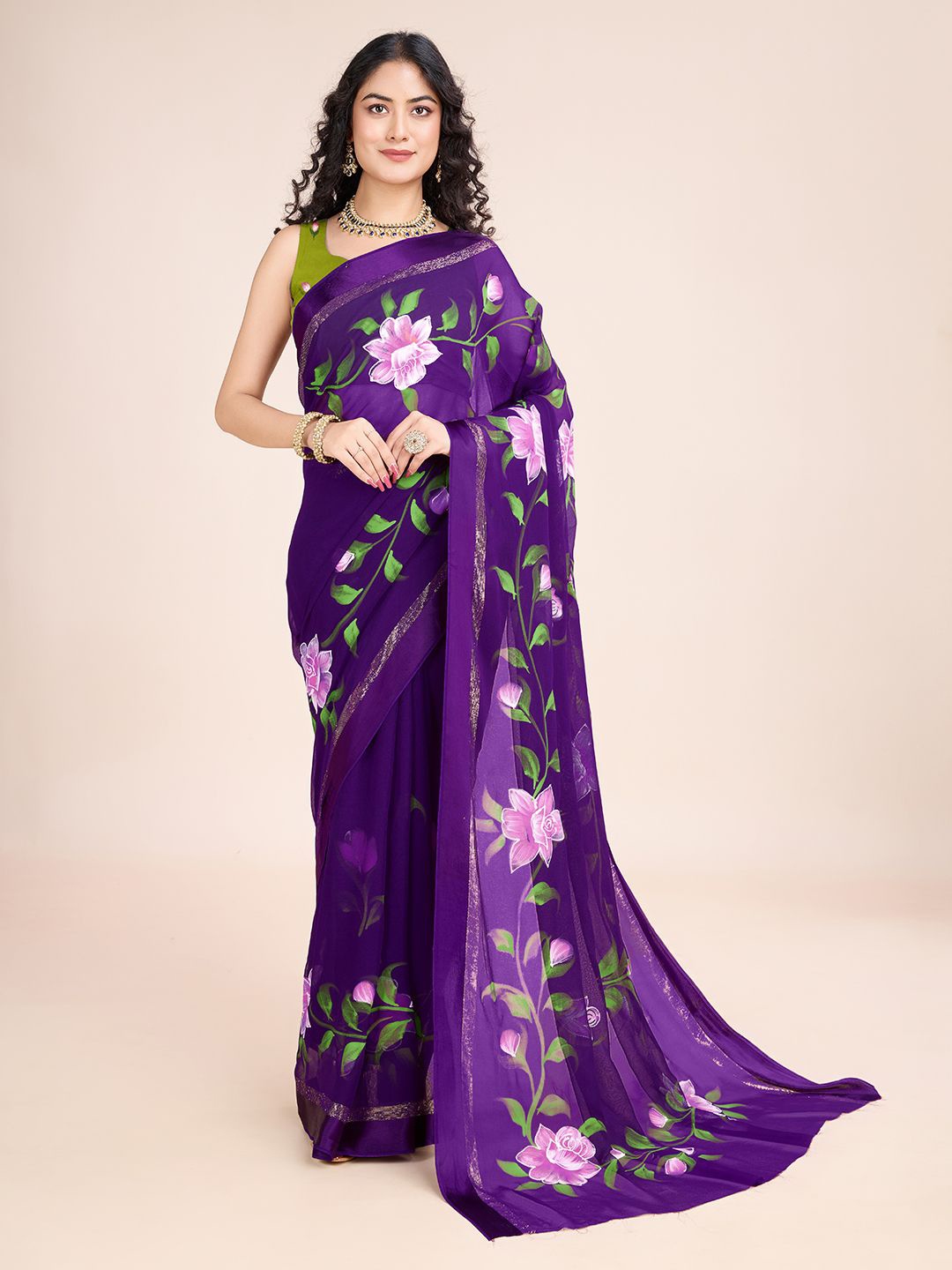 

Avojee Floral Printed Saree With Blouse Piece, Purple