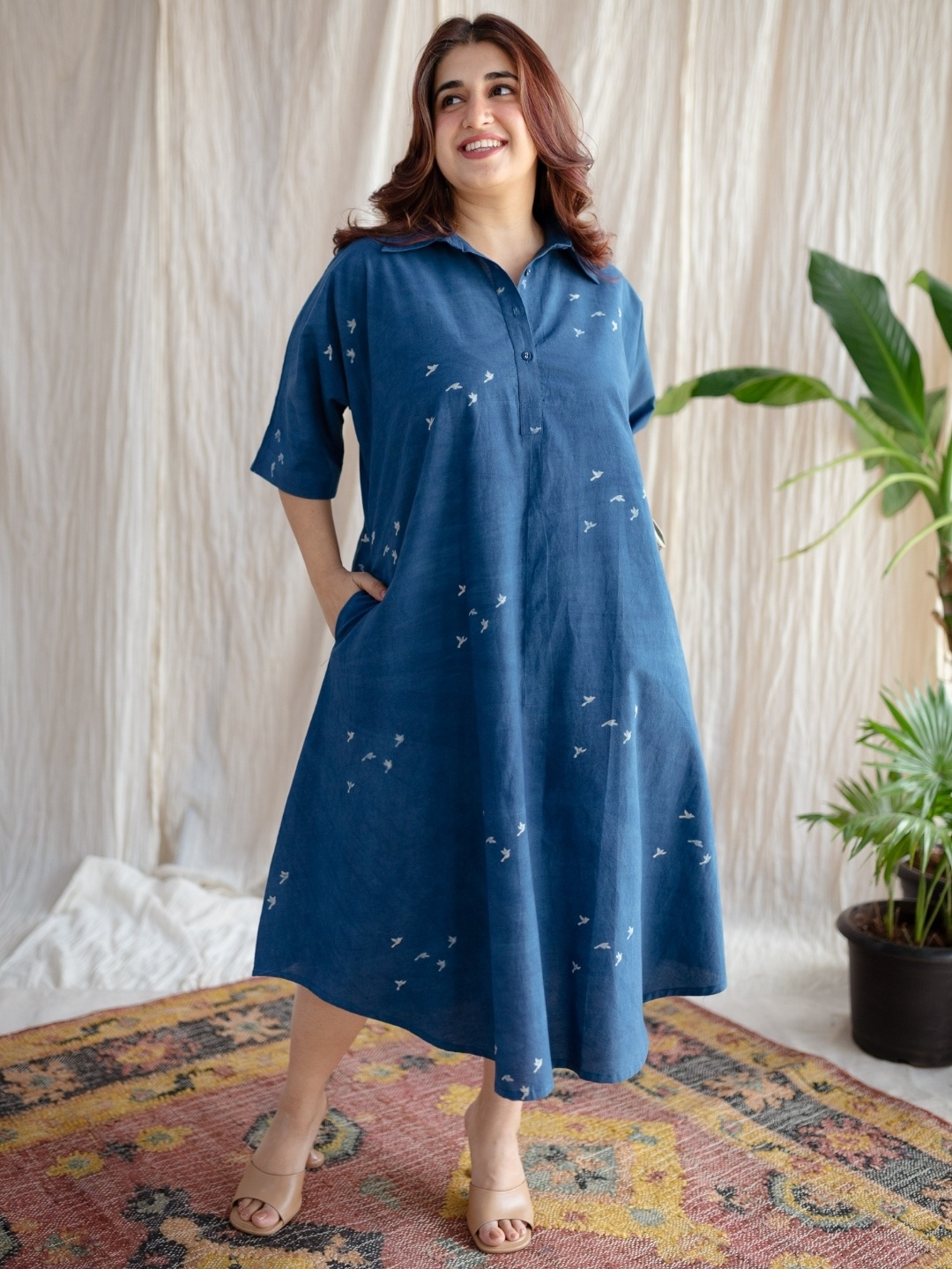 

THE INDIAN ETHNIC CO Roohani Collection.Women Animal Print Shirt Midi Plus Size Dress, Blue