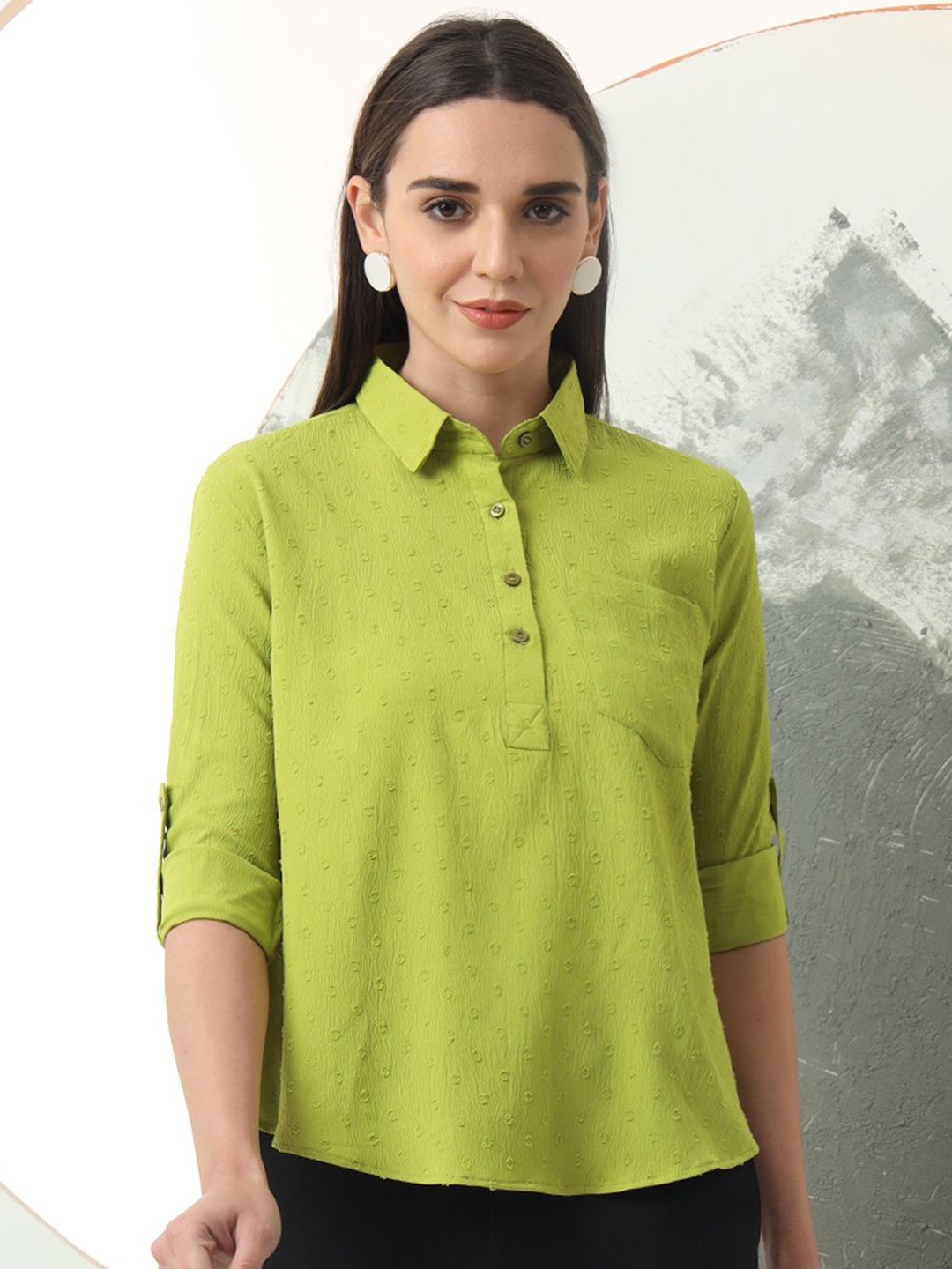 

FITHUB Women Roll-Up Sleeves Shirt Style Top, Green