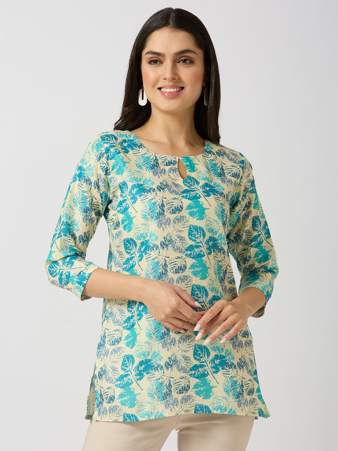 

STUNICS Women Printed Cotton Tunic, Off white