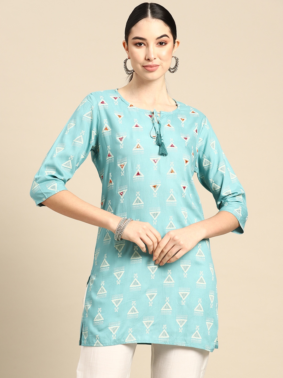 

INDYES Geometric Printed Mirror Work Mirror Work Kurti, Turquoise blue