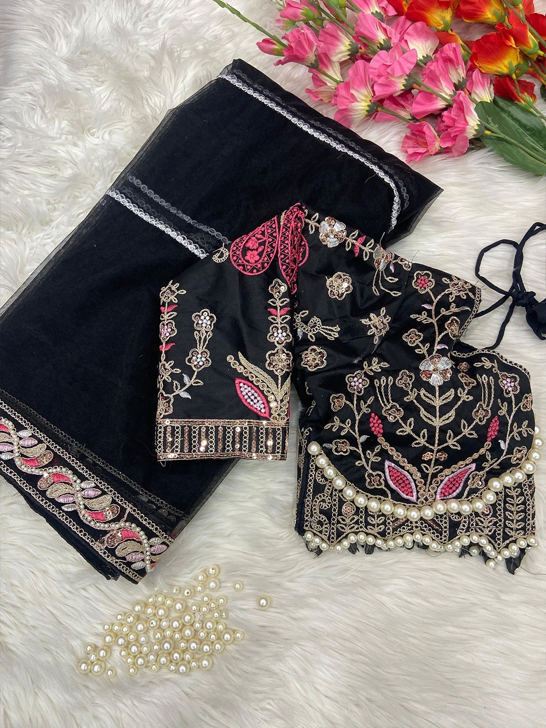 

GRISHU COLLECTION Embellished Beads and Stones Net Saree with Blouse Piece, Black