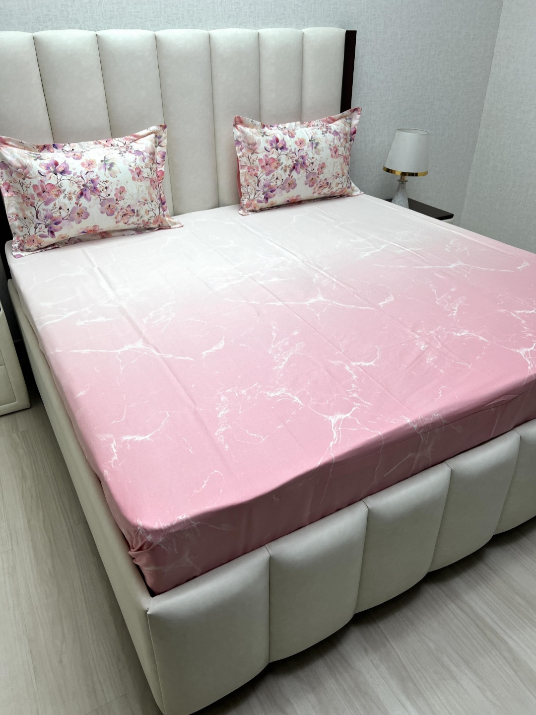 

Pure Decor Royal Majestic Pink Printed Pure Cotton 330 TC King Bedsheet Set 2.74 x 2.74 m