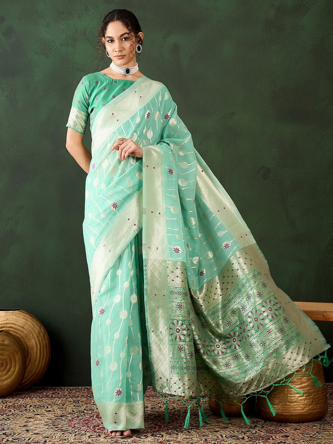

KALINI Woven Design Zari Banarasi Saree, Sea green