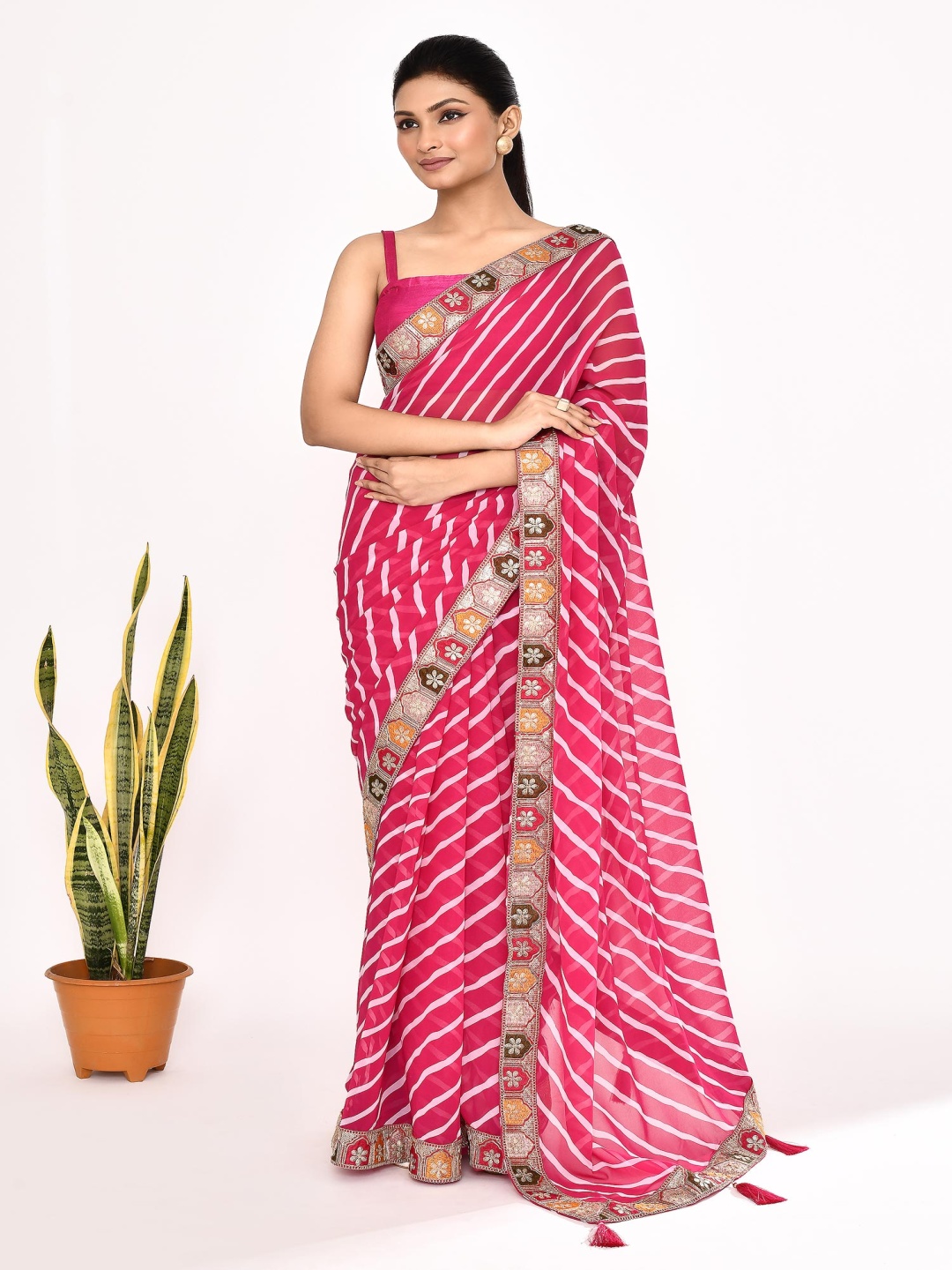 

Manu Designer Embellished Embroidered Pure Georgette Saree, Pink