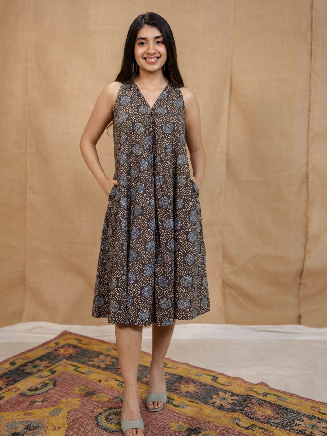 

THE INDIAN ETHNIC CO The Everyday Edit A-Line Ajrakh Printed Cotton Dress, Brown