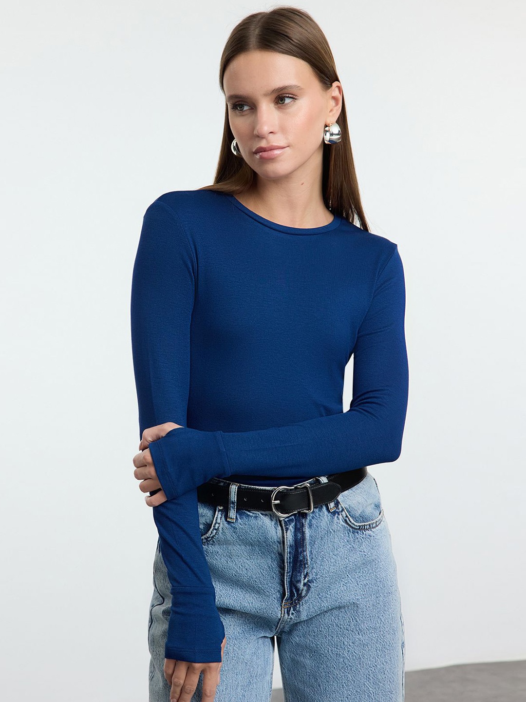 

Trendyol Women Round Neck Long Sleeves Fitted Top, Na