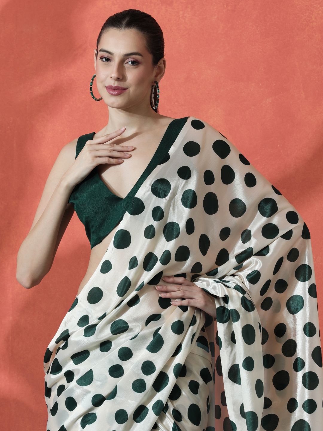 

Sangria Ready To Wear Polka Dots Digital Printed Saree, Green