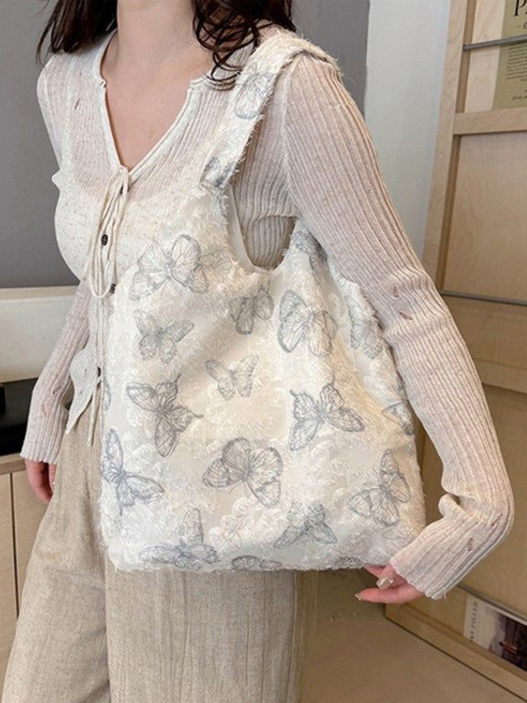 

StyleCast Women Graphic Printed Shopper Tote Bag, White