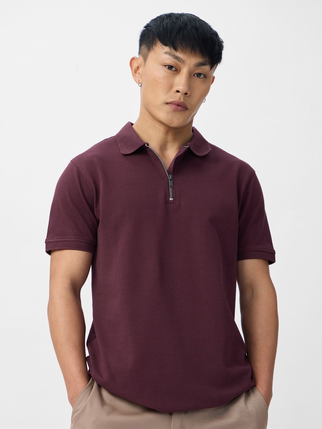 

The Souled Store Men Solid Polo Collar Cotton T-shirt, Burgundy