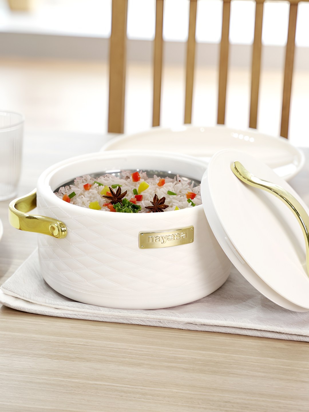 

Nayasa Tyson White Insulated Inner Steel Casserole - 1500 ML