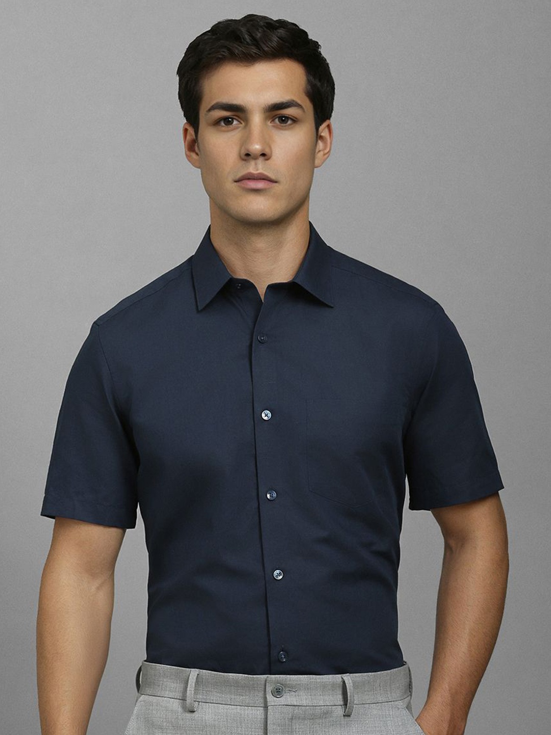 

Louis Philippe Men Classic Fit Spread Collar Solid Cotton Linen Formal Shirt, Navy blue