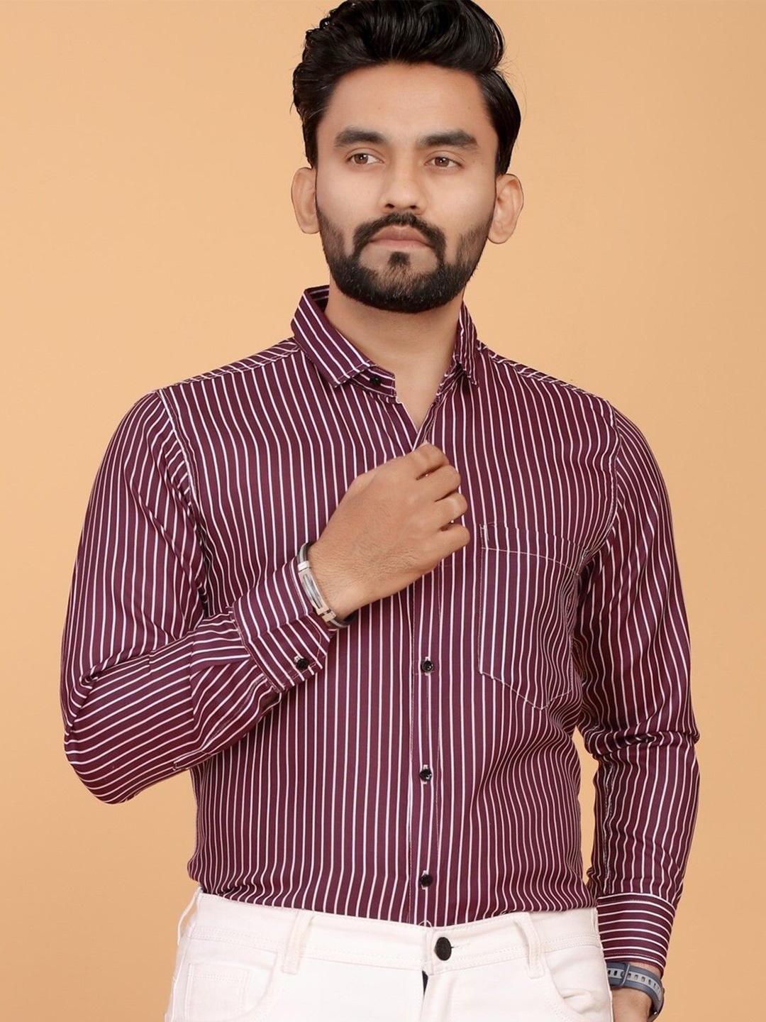 

STI Men Classic Fit Spread Collar Vertical Striped Formal Shirt, Burgundy