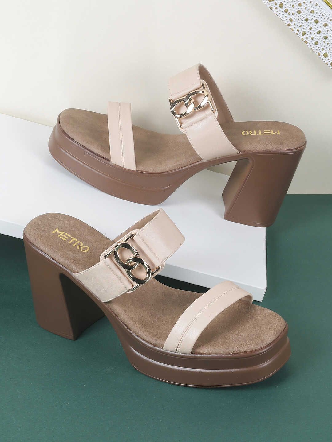 

Metro Women Block Heeled Sandals, Beige