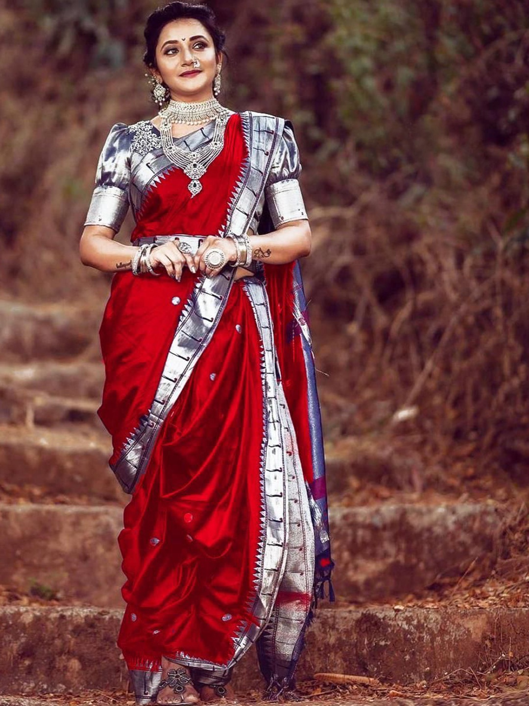 

Manu Designer Embellished Zari Saree, Red