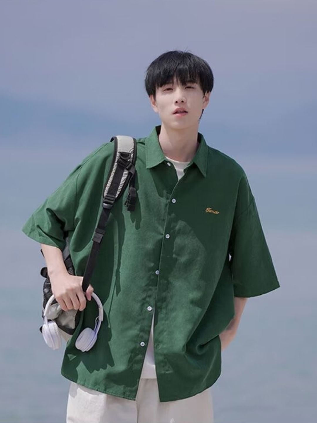 

StyleCast Men Standard Oversized Fit Spread Collar Solid Casual Shirt, Green