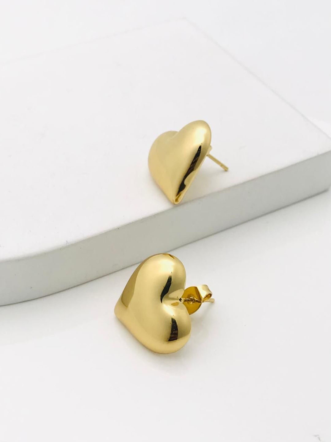 

ANJNI CREATION Gold-Plated Heart Shaped Studs