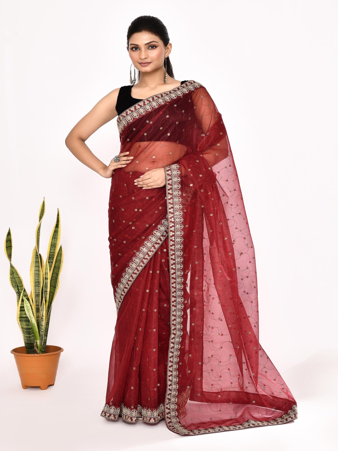 

Manu Designer Floral Embroidered Organza Saree, Maroon